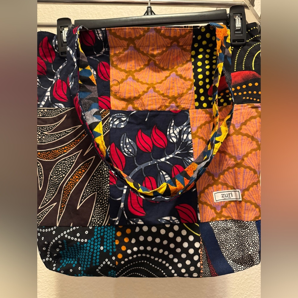 Zuri bag. Just one dress came in it. Dress not included.